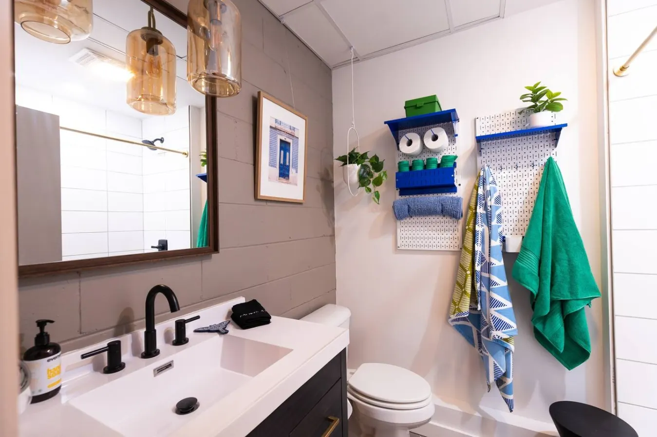 Colorful Private Apartment, photo 5
