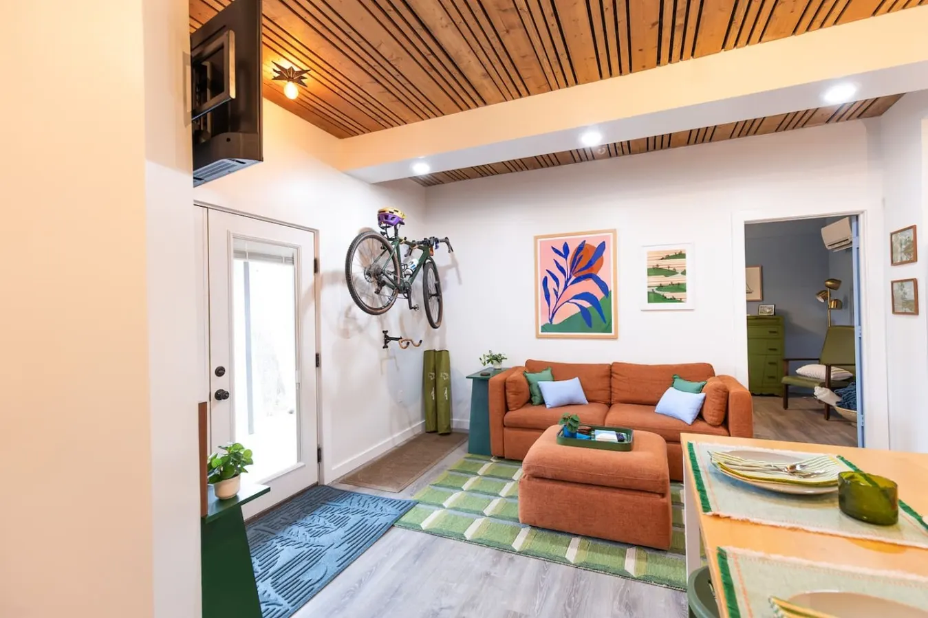 Colorful Private Apartment, photo 2